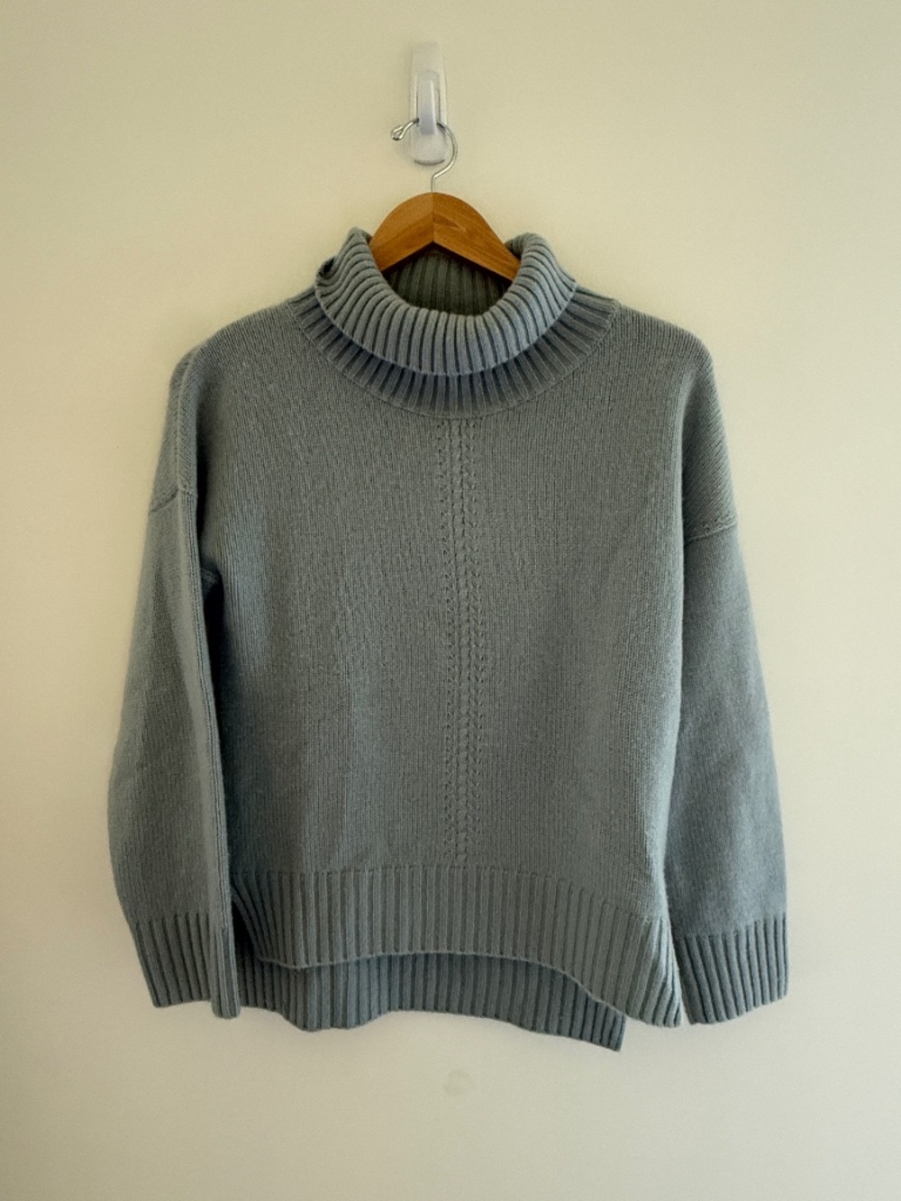 W.CASHMERE Light Blue Oversized Turtleneck Sweater High Low Hem XS